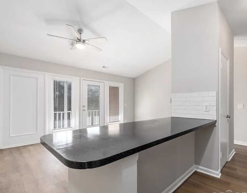 6142 Meadow Rose Ln - Photo 6 of 23