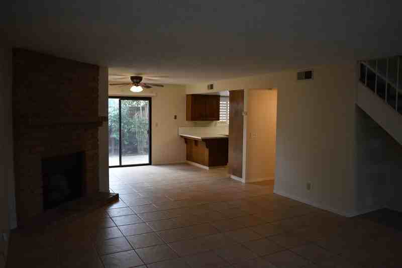 4727 E Alamos Ave - Photo 6 of 34
