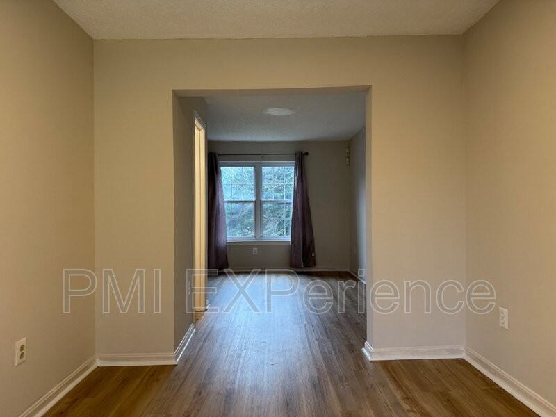 709 Saint Michaels Dr - Photo 6 of 27