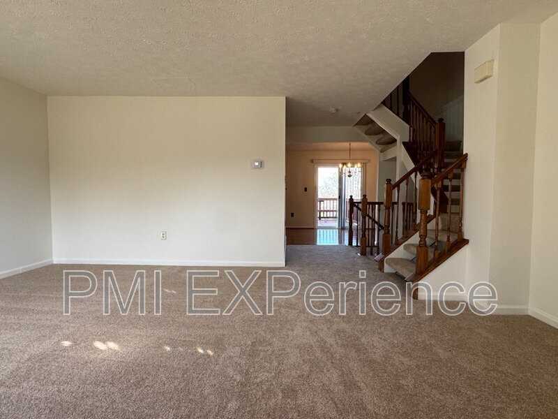 12740 Wedgedale Ct - Photo 5 of 25