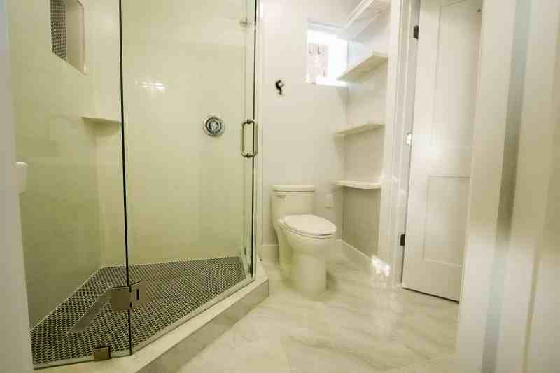 1932 Hubbard St - Photo 2 of 5