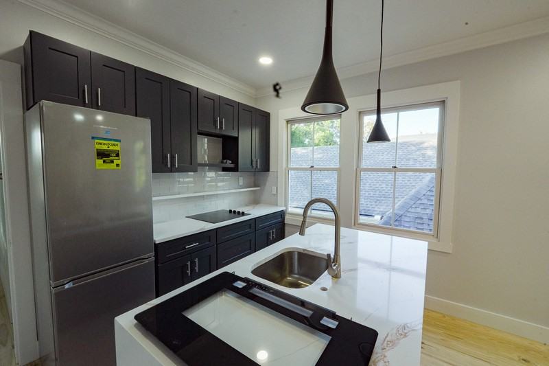 1932 Hubbard St - Photo 3 of 5