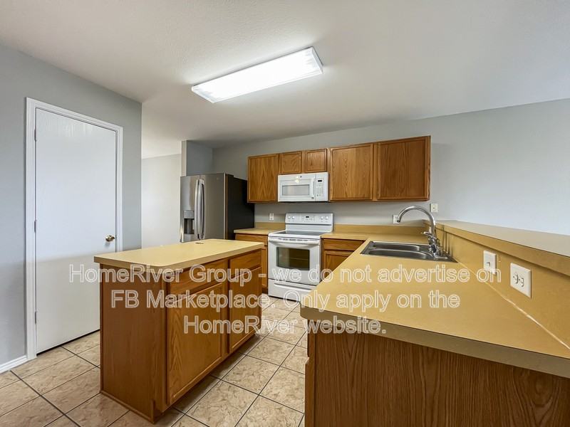 2123 Cedar Park Dr - Photo 4 of 23