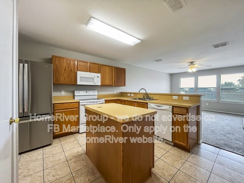 2123 Cedar Park Dr - Photo 5 of 23