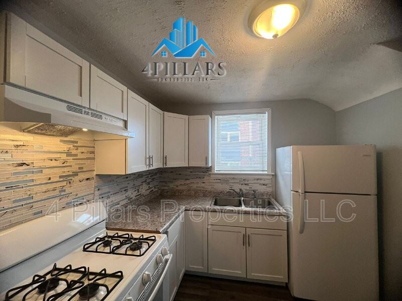 1311 E Columbus Dr #1 - Photo 5 of 26