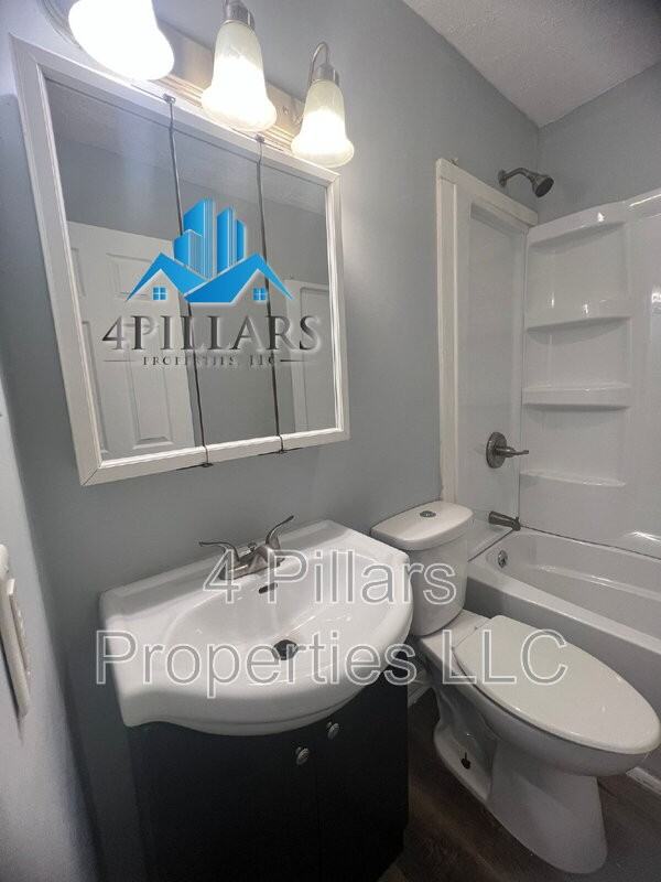 1311 E Columbus Dr #1 - Photo 7 of 26