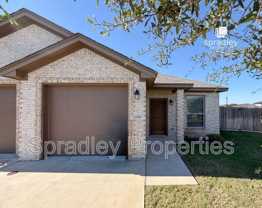 200 Sparrow Cove - Photo 1 of 1