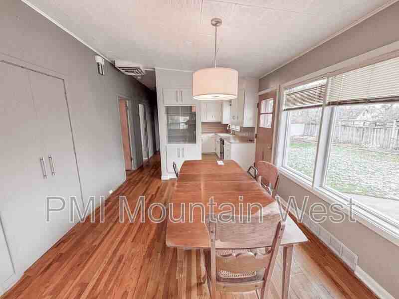 481 Provo Court - Photo 5 of 35