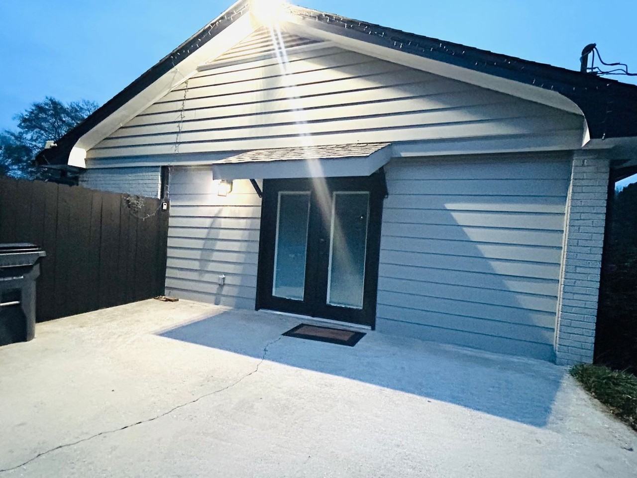 2664 Abington Dr - Photo 4 of 45