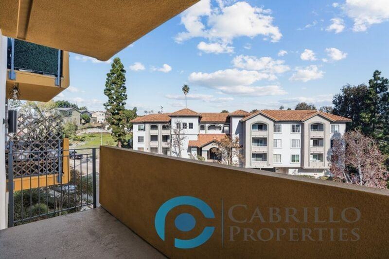 3093 Broadway #402 - Photo 4 of 23