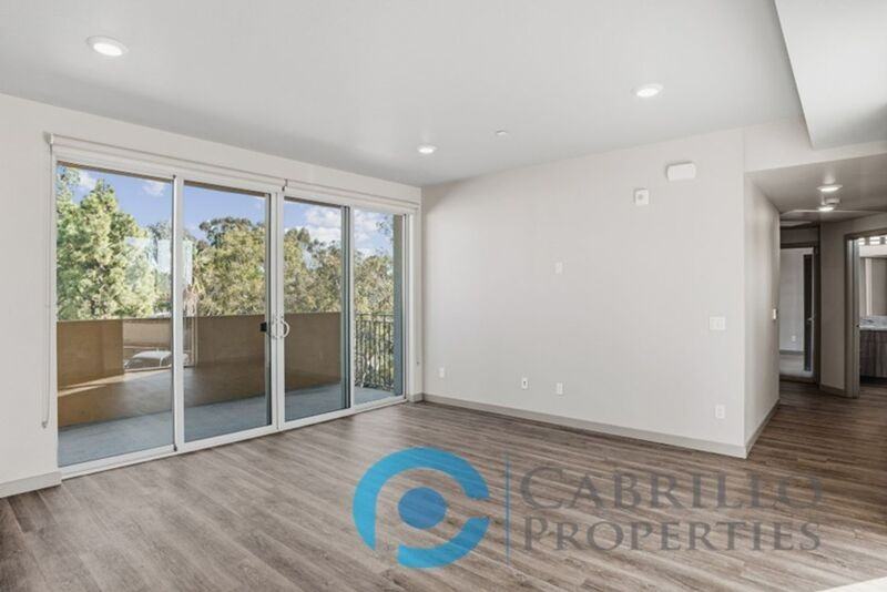 3093 Broadway #402 - Photo 6 of 23