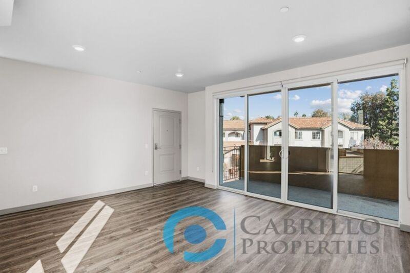 3093 Broadway #402 - Photo 7 of 23