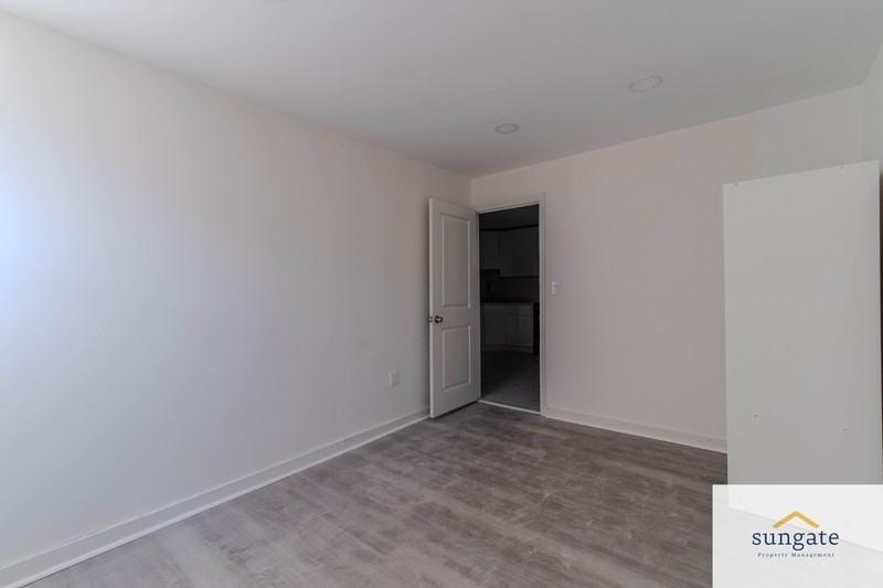 208 Lloyd St - Photo 6 of 19