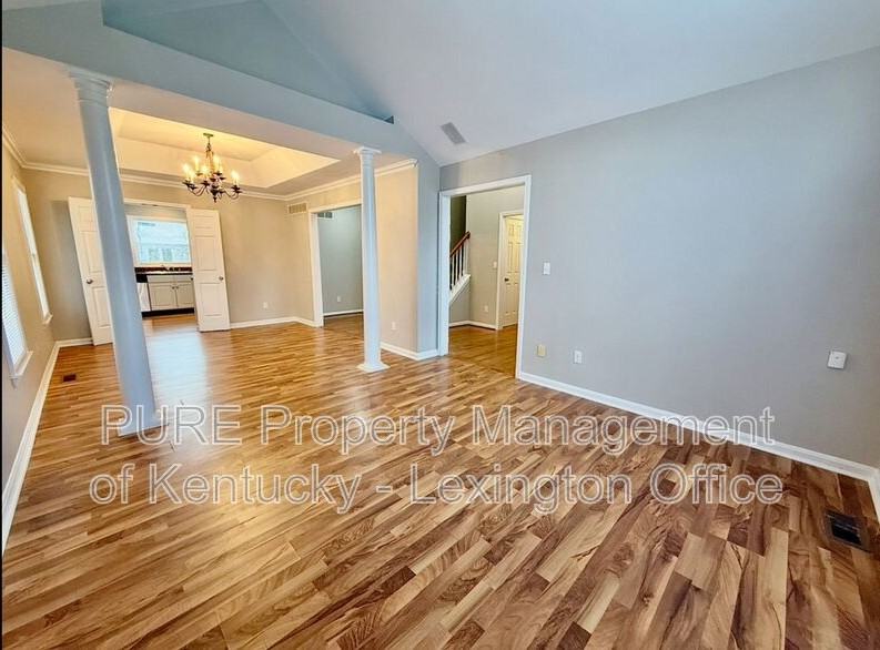 552 Forest Hill Dr - Photo 7 of 40