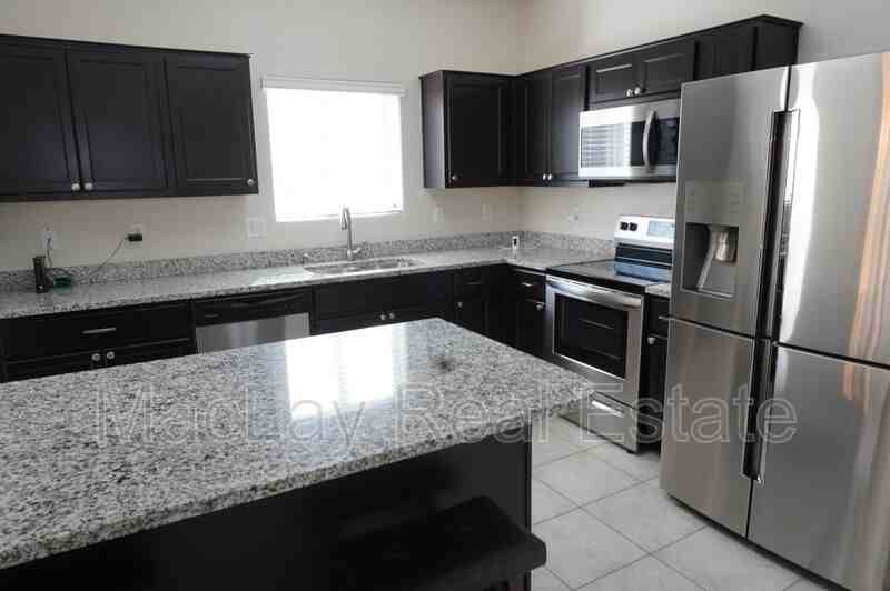 2198 N St Bonita Ln - Photo 4 of 29