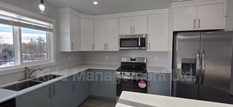 5625 Kidd Pl #A - Photo 6 of 14