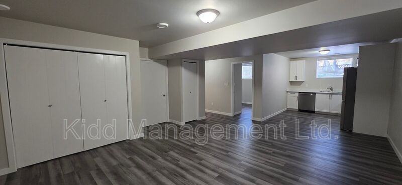 122 Prince George Drive - Photo 3 of 9