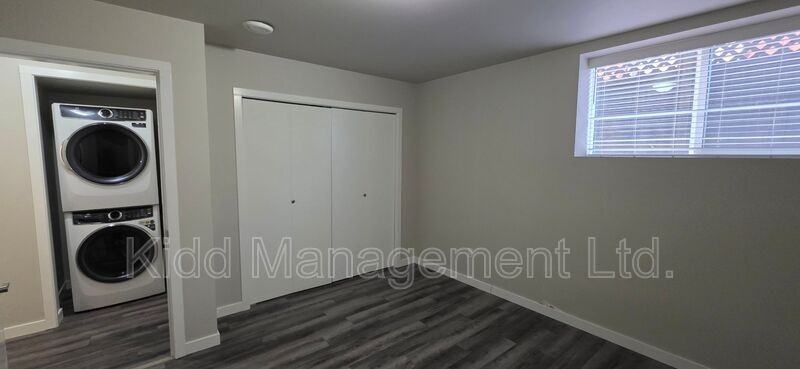 122 Prince George Drive - Photo 6 of 9