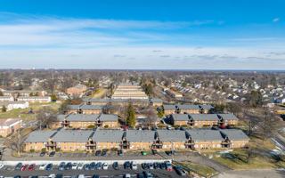 featured image of 1900 Sunny Court