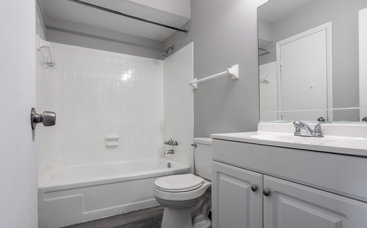 Victoria Village - Photo 4 of 12