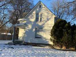 featured image of 5844 South Street