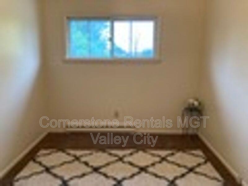 807 3rd St Sw - Photo 2 of 8