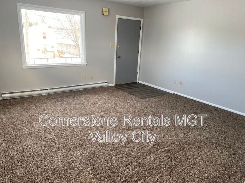 827 3rd Street Southwest - Photo 7 of 10