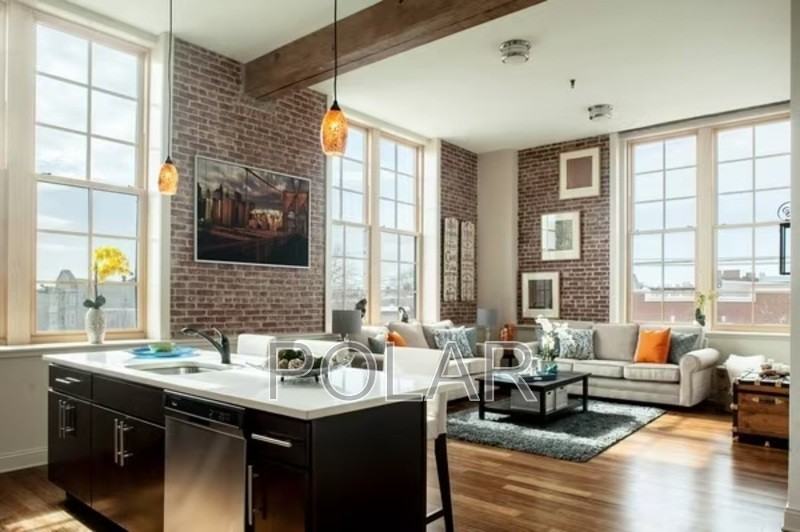 154 Avenue East #B407 - Photo 3 of 32