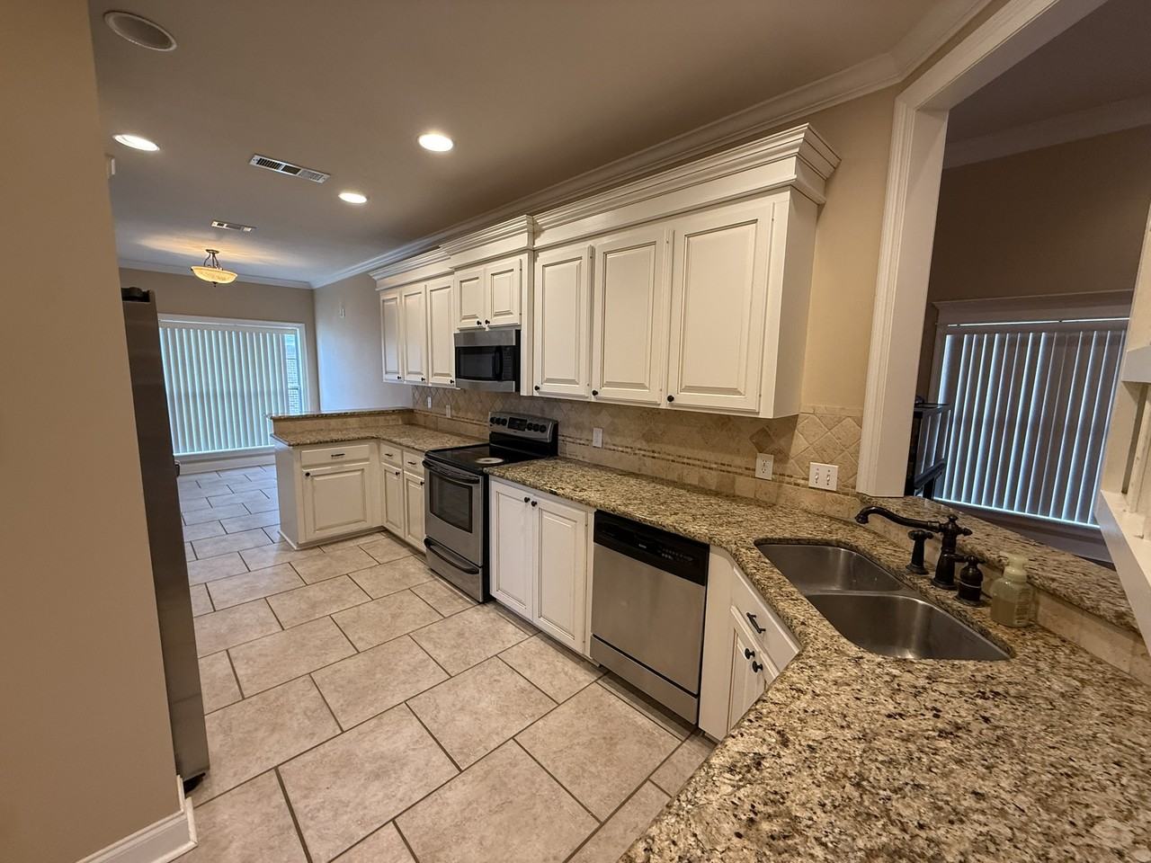 26 Woodside - Photo 4 of 17