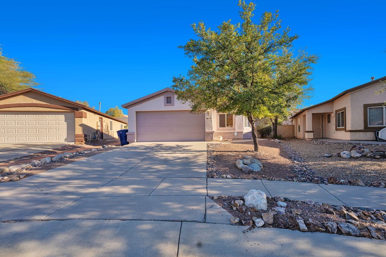 10186 East Desert Paradise Place