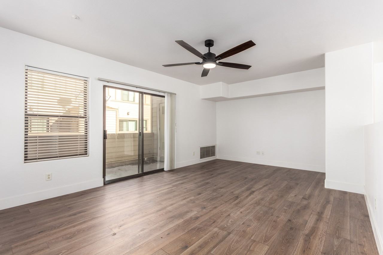 738 S Beck Ave - Photo 7 of 30