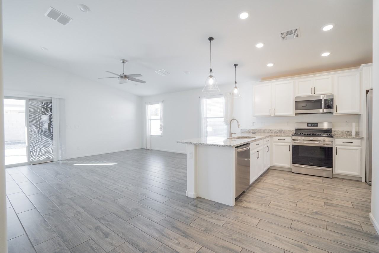 3417 W Alta Vista Rd - Photo 4 of 33