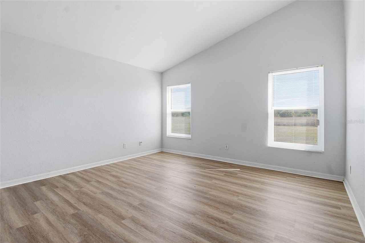 2764 Rochelle Dr - Photo 6 of 14