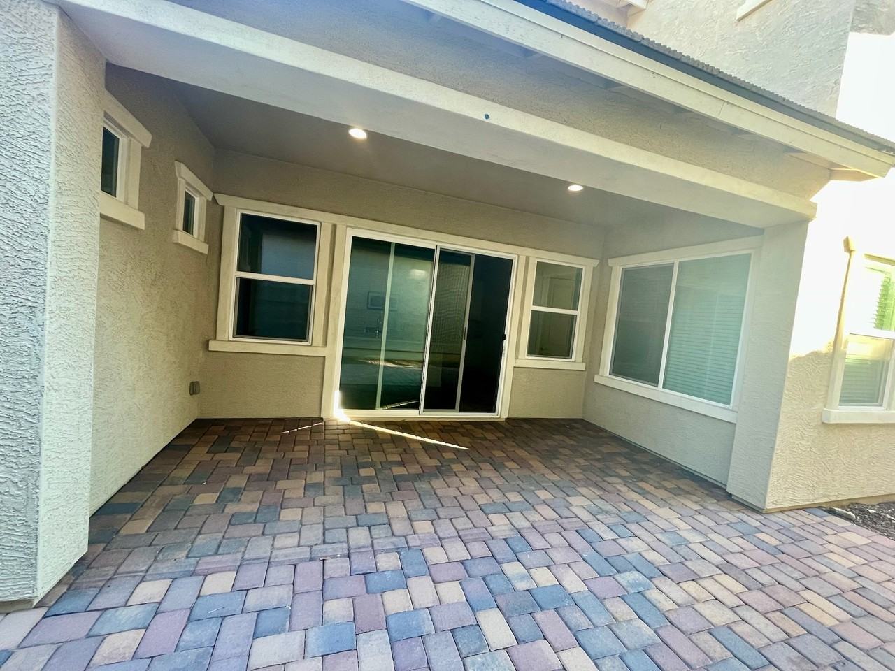 21062 West Sunrise Lane - Photo 3 of 42