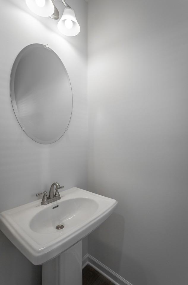 8836 Meadowvale Ct - Photo 3 of 50