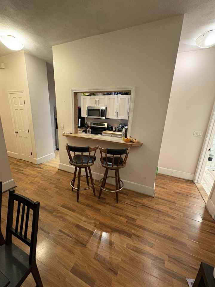 863 Huntington Ave #1 - Photo 3 of 25