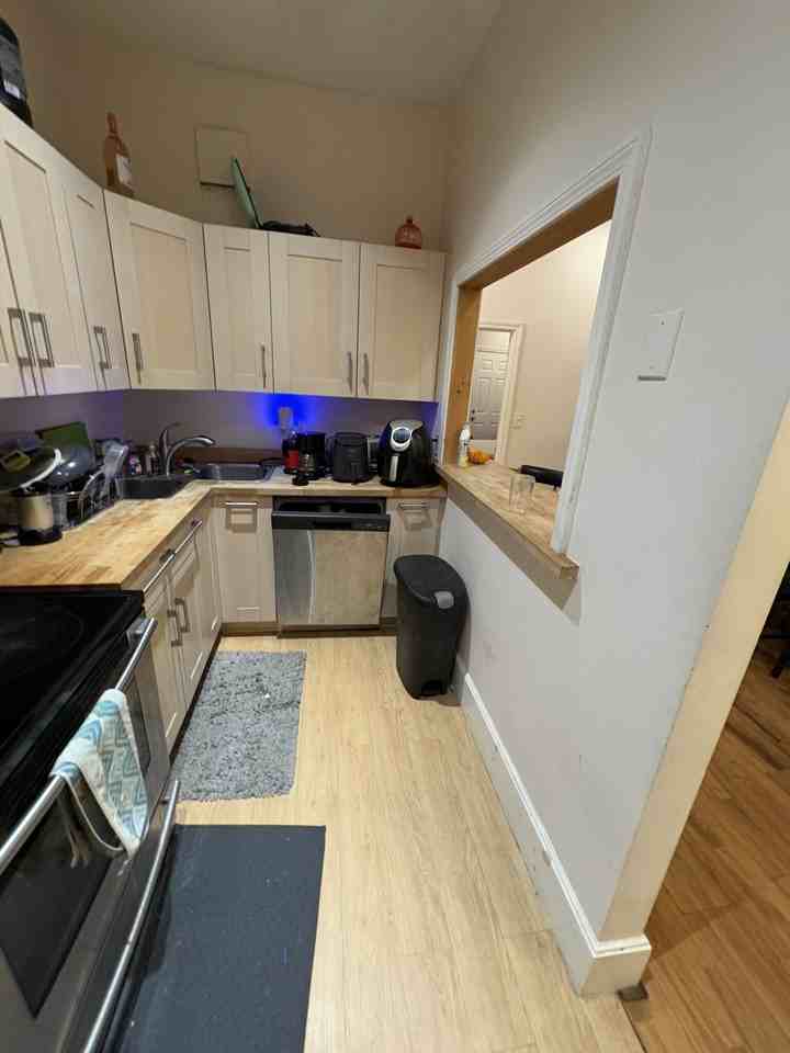 863 Huntington Ave #1 - Photo 6 of 25