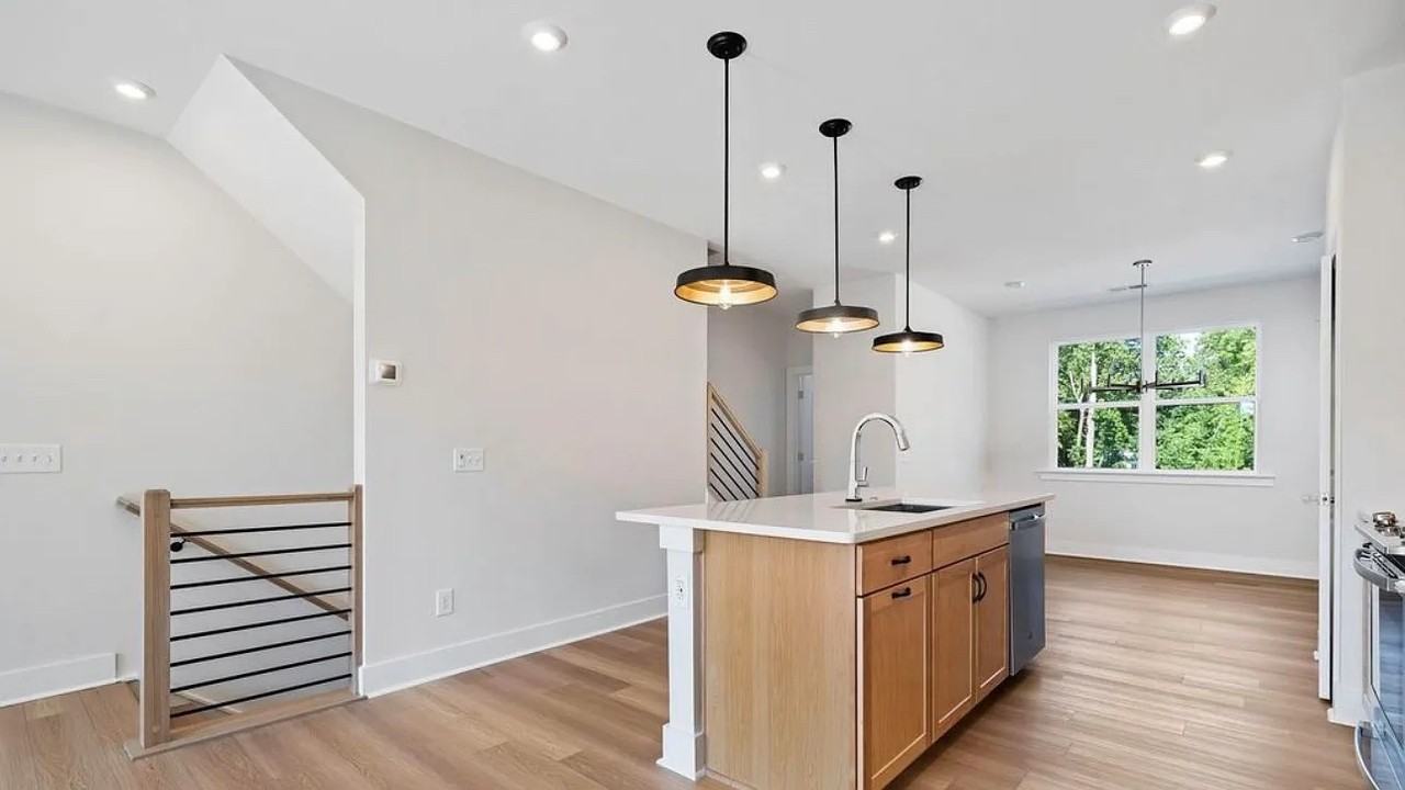 1544 Levy Way - Photo 5 of 50