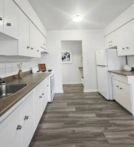 11640 124 St Nw #24 - Photo 3 of 6