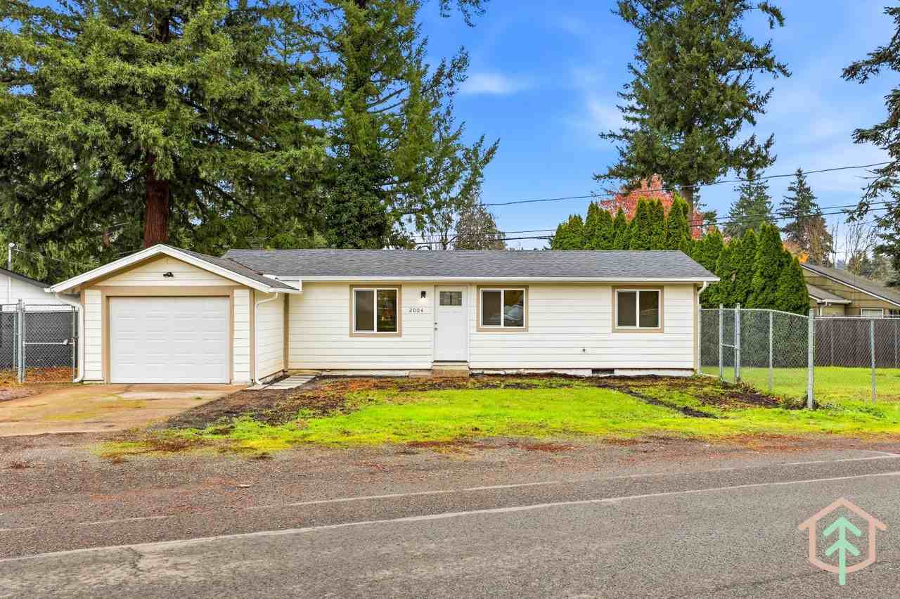 2004 Se 143rd Ave - Photo 4 of 20