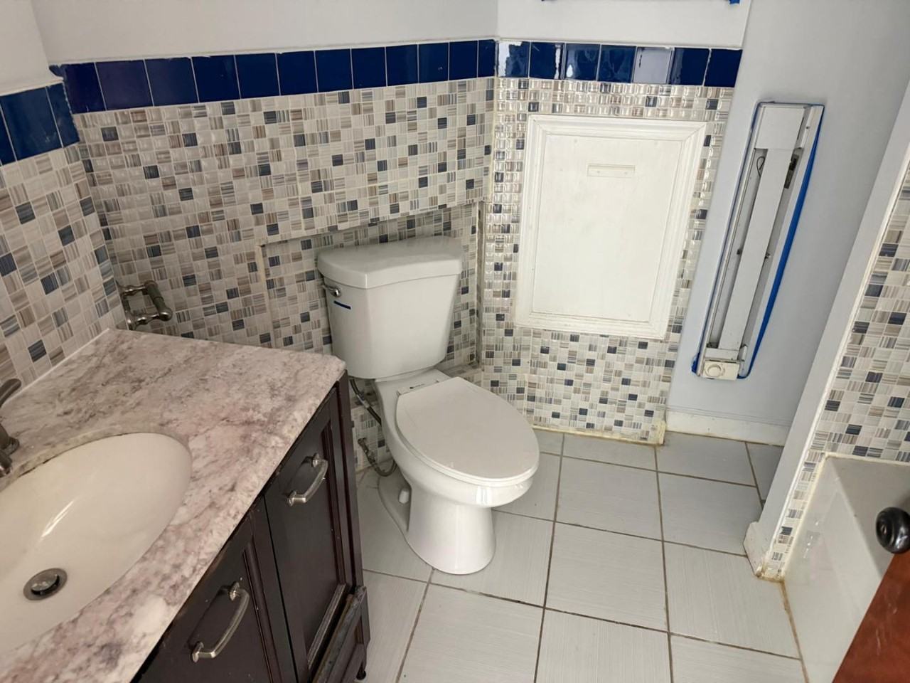 1221 S 52nd St - Photo 5 of 8