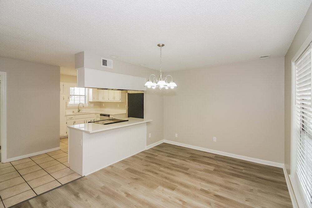 6931 Hillshire Dr - Photo 7 of 17