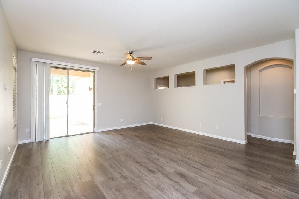 1990 E Browning Pl - Photo 3 of 16