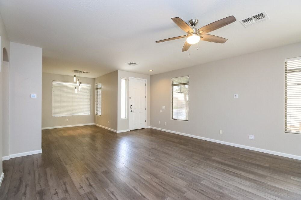 1990 E Browning Pl - Photo 5 of 16