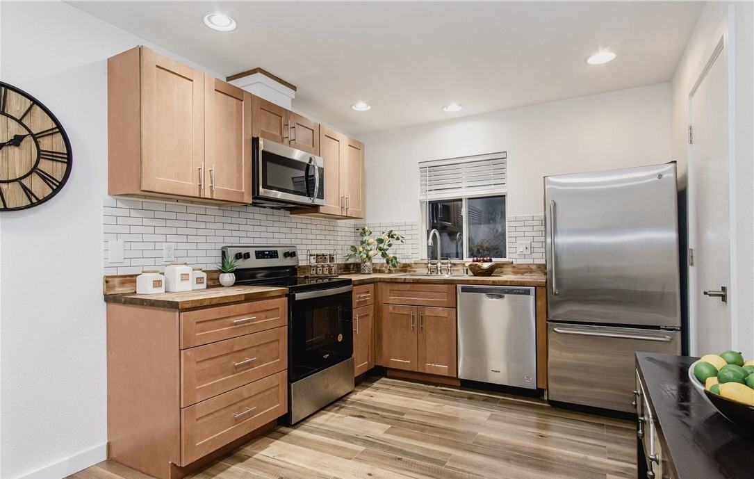 9250 15th Ave Sw #NA - Photo 4 of 17