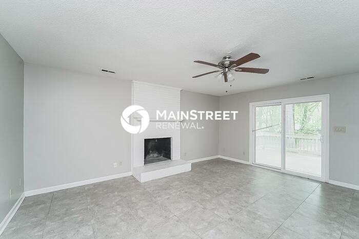 1913 Dembrigh Ln - Photo 3 of 17