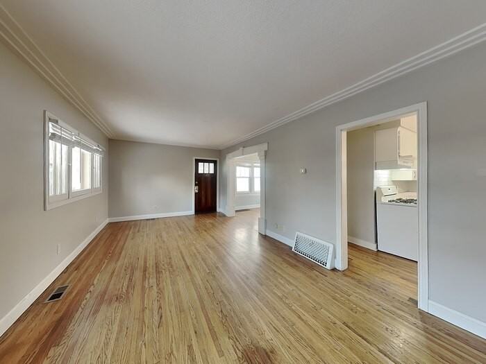 3610 Oakdale Ave N - Photo 5 of 22