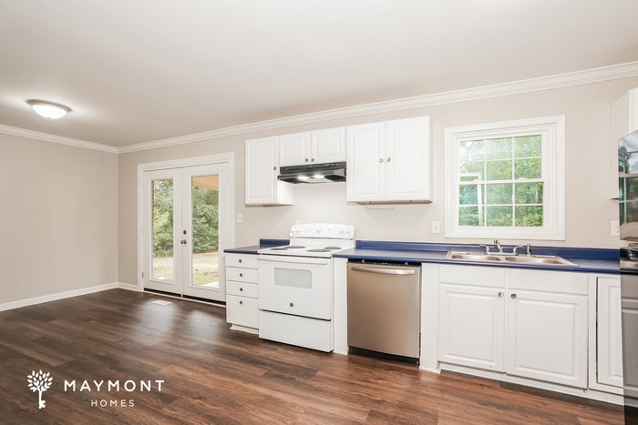 1003 N 1st St - Photo 5 of 11