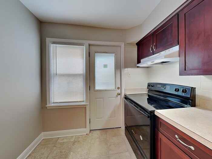 6204 Tramore Road - Photo 7 of 24