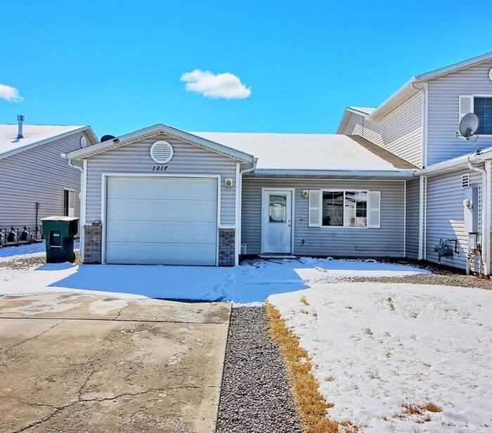 1217 Santa Clara Avenue